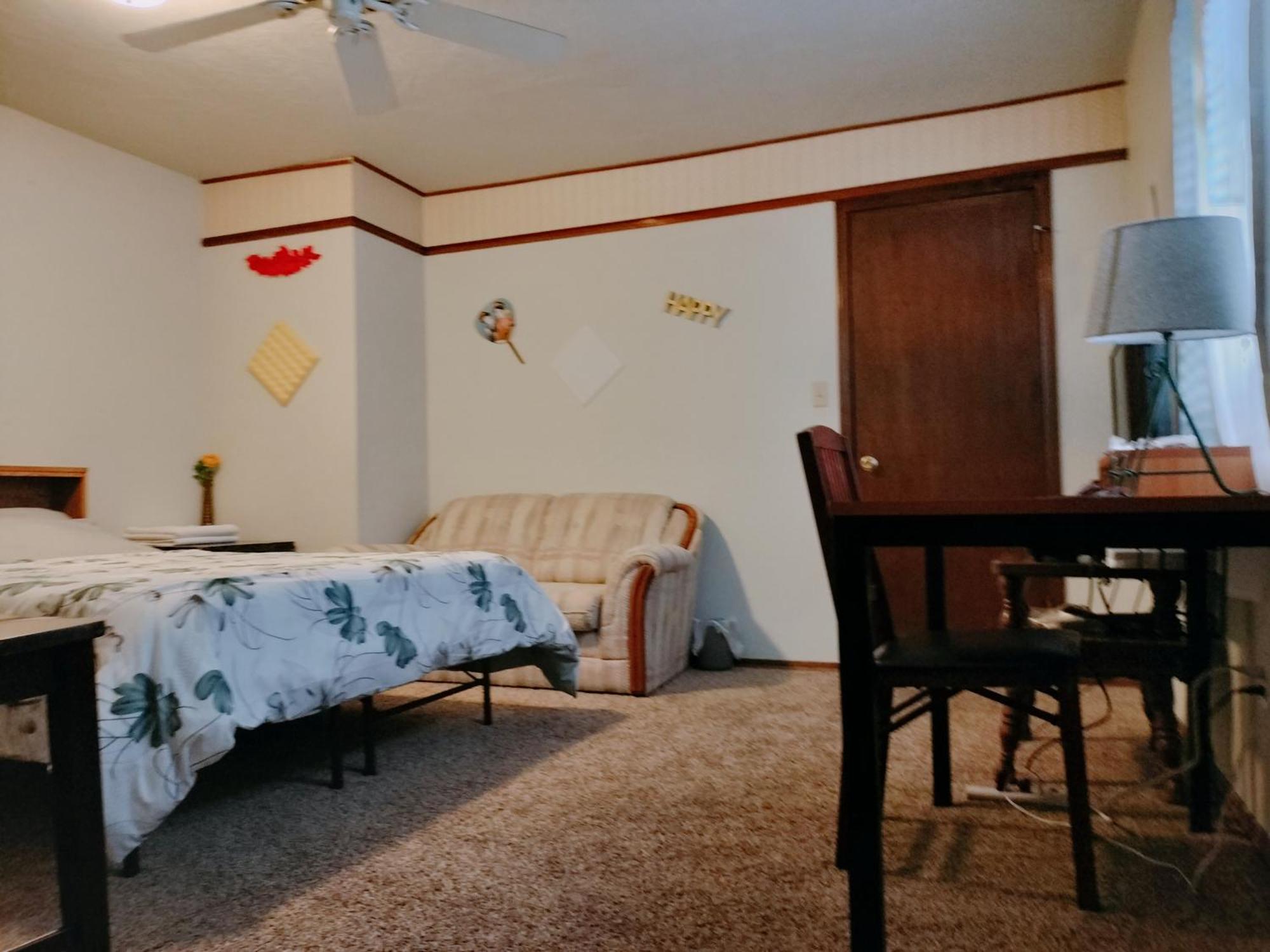 Golden Sunflower'S Apt B1 ลอว์ตัน ภายนอก รูปภาพ